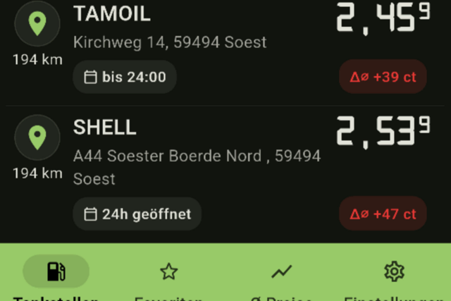 SHELL ganz oben, ist einfach teurer, Angaben je Liter Diesel:
- € 2,539: 12.3. 7:03 Uhr 47 Cent teurer als der Ø, siehe Bild
- € 2,659: 25.3. 8:52 Uhr 40 Cent teurer als der Ø
- € 2,689: 28.3. 8:50 Uhr 40 Cent teurer als der Ø
- € 2,749: 01.4. 9:52 Uhr Shell 47(!) Cent teurer als der Ø
😃! April, April: 
😀! DAS ja was, für Katherina REICHE und für ganz Vermögende!
SHELL in drei Stunden nur 2 Cent mehr, aber nur(!) noch 41 Cent teurer als der Durchschnitt!
- € 2,769 : Auch am 01.4., um 13:00 teurer. Kurz nach dem von Katherina Reiche verordneten 12-Uhr-Benzin-Preis-Fixum: 😂 lol !!!
- € 2,789: 06.04. 04:33 Uhr SHELL nur noch 35 Cent teurer als der Ø
- € 2,619: 26.04., 06:36 Uhr. SHELL 44 Cent teurer als der Ø

SHELL ganz unten:
Weil - zum Zeitpunkt der Bilderstellung - als am teuersten angezeigt bei Benzinpreis.de.

FRAGE:
Um wie viele zig-Milliarden werden wohl die Shell-Gewinne steigen, von 2025 auf 2026!? Gewinne SHELL:
• 2025: € 26.000.000.000
••• Quelle: https://companiesmarketcap.com/de/shell/gewinn
• 2026: € ???
••• Quelle: ...
• | Foto: benzinpreis.de / ADFC Langenhagen