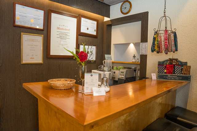 Bäckerei Geßwein Augsburg -Das Kaffee-Eck von Augsburgs ältester und kleinster Bäckerei | Foto: FSeventfoto