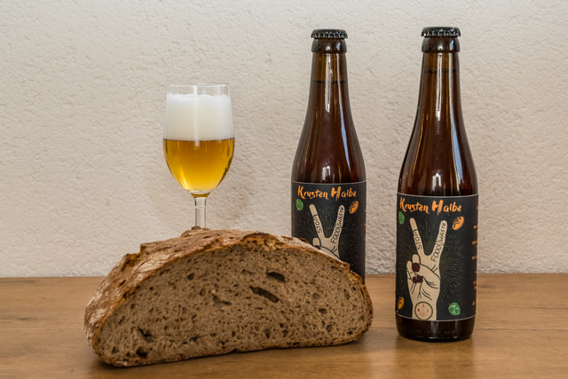 Bäckerei Geßwein Augsburg - Aus nicht verkauftem Tagesbrot wird - ganz im Sinne der "Stop Food/Waste"- Initiative die Zutat zum Bier "Krusten Halbe"