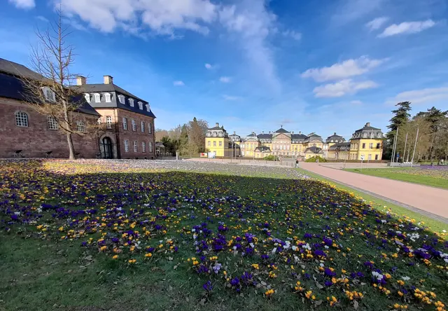 Christian Rauch Museum und Schloss Bad Arolsen im Frühling