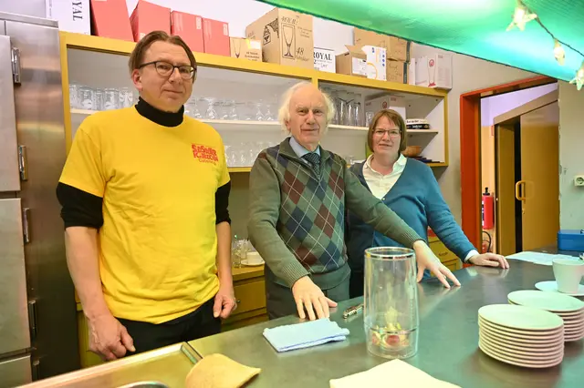 Das Caterer-Team versorgte die Besucher mit Getränken