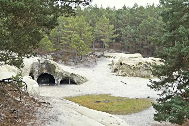 Große Sandsteinhöhle