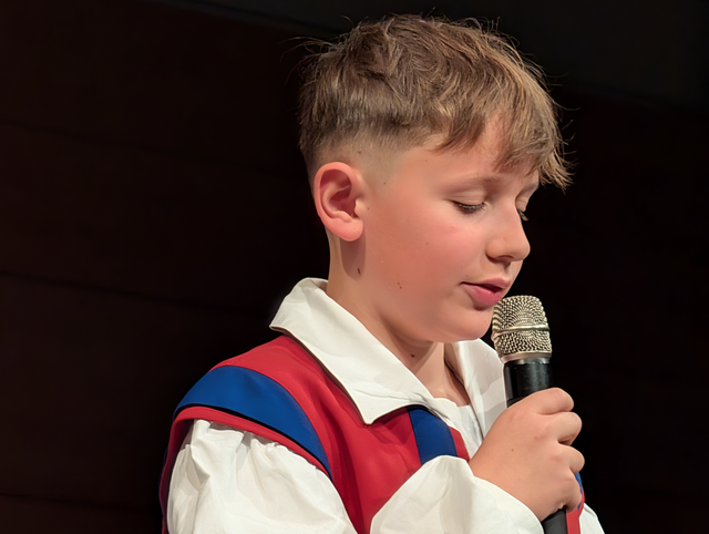 Die A-und B-Orchester der Städtischen Jugenkapelle Friedberg beim Frühjahrskonzert 2026 in der Friedberger Max-Kreitmayr-Halle. | Foto: FSeventfoto