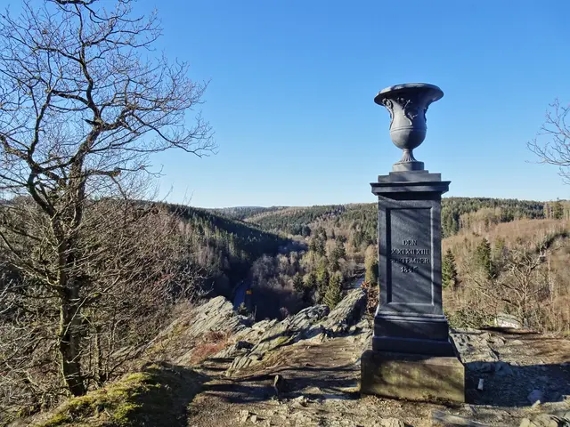 Verlobungsurne