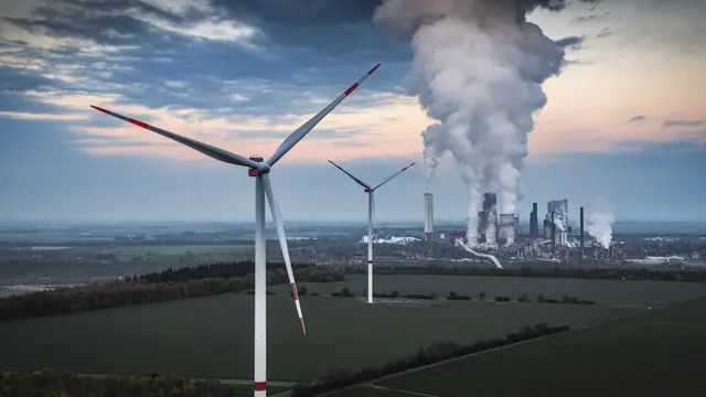 Die Treibhausgasemissionen in Deutschland sanken im Jahr 2025 nur marginal. | Foto: Quelle: Schroptschop / GettyImages