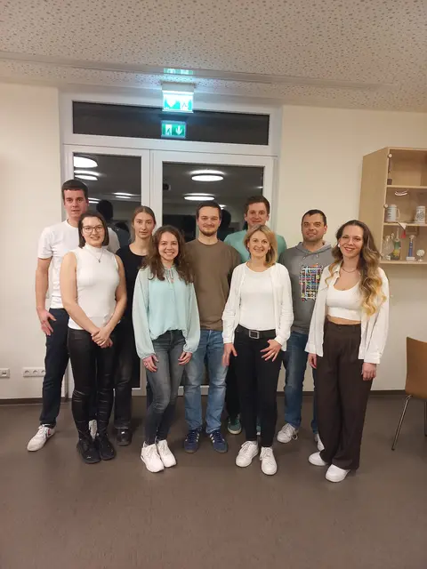 v. l.: Niklas Marb, Jacqueline Rager, Anna Hurler, Magdalena Neuner, Alexander Markidonow, Simon Guttroff, Juliane Noppinger, Florian Möckl, Isabell Mark