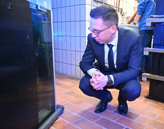 Als Minister muss man auch mal in die Knie gehen