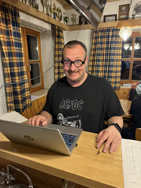 Andreas Hager leitete mit Souveränität und viel Erfahrung durch den Abend