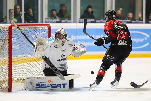 In der zweiten Spielminute traf Hugo Turcotte nur das Gestänge. | Foto: Dietmar Ziegler