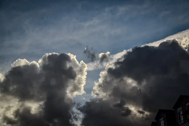 WolkenReich ( Einfach aus dem Fenster heraus fotografiert)  | Foto: Christoph Niersmann 