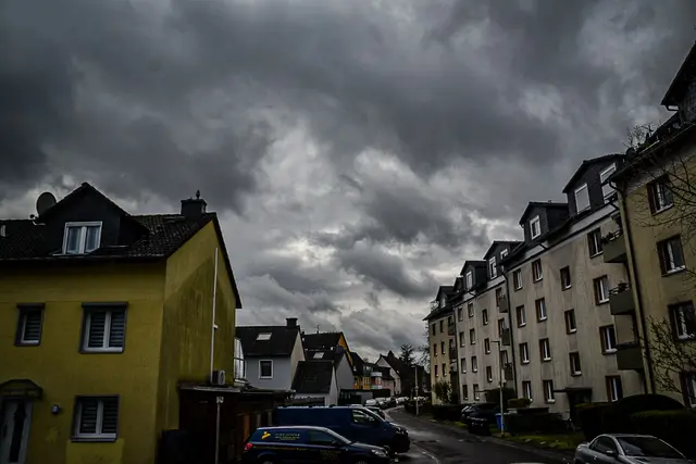 WolkenReich ( Einfach aus dem Fenster heraus fotografiert)  | Foto: Christoph Niersmann 