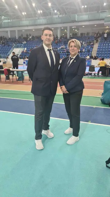 Marcel und Hülya Bach nach der Prüfung