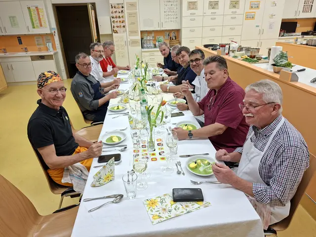 Einen guten Apettit - wie man sieht schmeckts. | Foto: Otto Killensberger