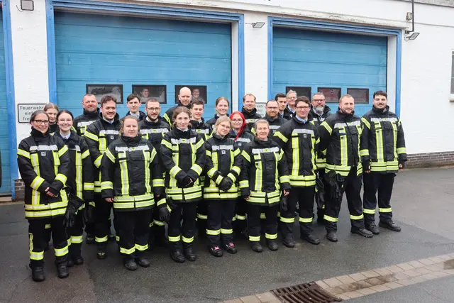 Geschafft! 23 neue Einsatzkräfte für die Stadtfeuerwehr Pattensen, für die Sicherheit unsere Mitmenschen.

Danke das ihr dabei seit!