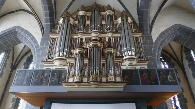 Nicole - 1 Punkt - 11 Q Orgel