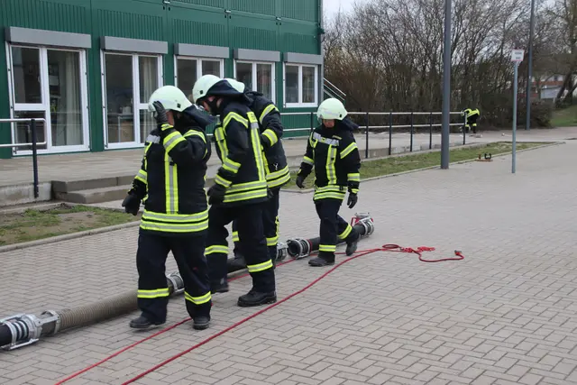 Ausbildung: Verlegen einer Saugleitung