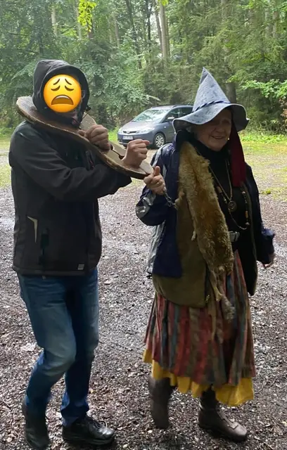 Ein Opfer wird abgeführt