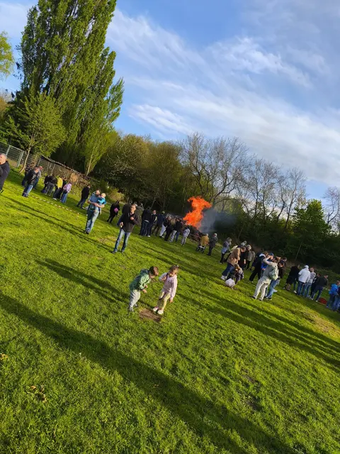 Die Schützen des BSV Aldenrade-Fahrn freuen sich auf das tradititionelle Osterfeuer auf der Vereinsanlage an der Kurfürstenstraße 134. | Foto: Faßbender