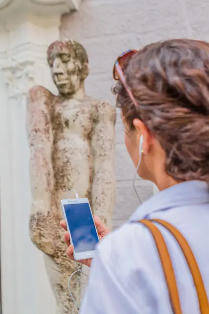 Einen digitalen Stadtrundgang in 16 Städten in Bayerisch-Schwaben gibt es jetzt in der zeigmal.App. Auch in der Stadt Günzburg gibt es die interaktive Entdeckungstour. | Foto: Philipp Röger für die Stadt Günzburg