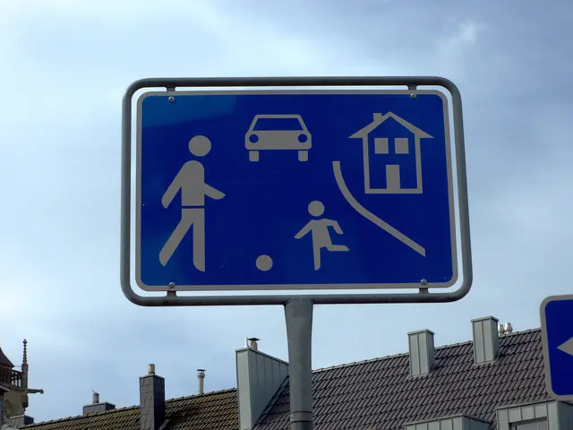 Verkehrsberuhigte Zone (Verkehrszeichen 325.1. "Spielstraße") | Foto: Siegmund Walter, 03.04.2026