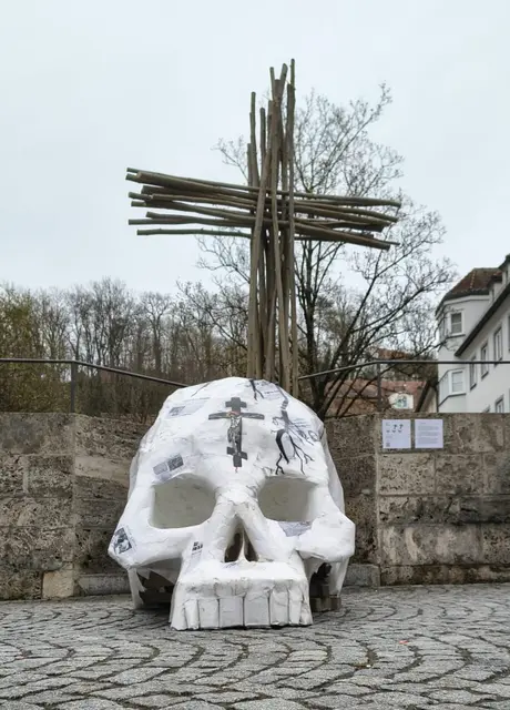 Oster-Aktion im Jahr 2026 in der Landsberger Ludwigstraße am Brunnen (II 
Karsamstag) | Foto: Archiv des Vereins „TagundnachtLL e. V.“