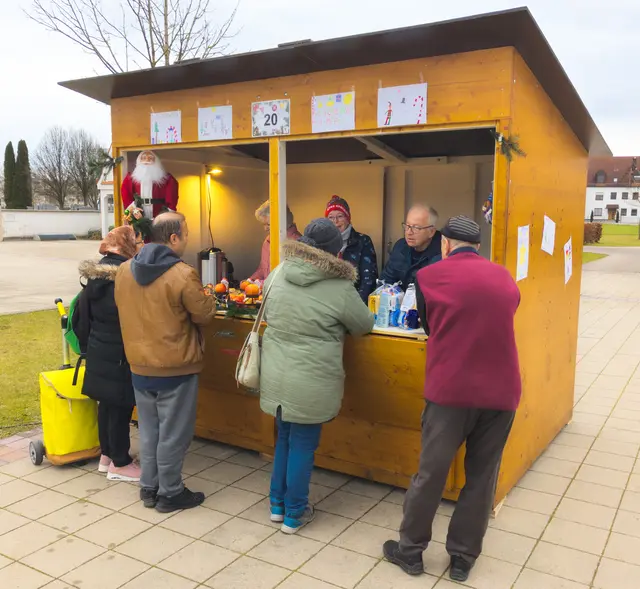 Die Königsbrunner Tafel versorgt jede Woche ca. 450 Personen. | Foto: Wolfgang Kowarschick