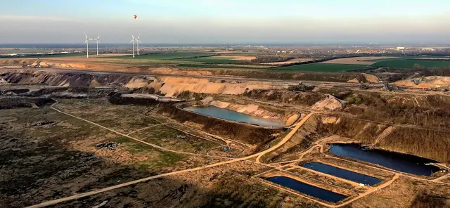 Braunkohle-Tagebau | Foto: copyright Margot Klütsch