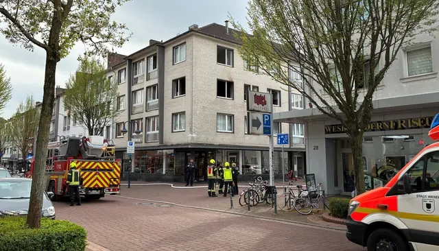Bild, Text Polizei Wesel / Brand in einer Wohnung in der Innenstadt