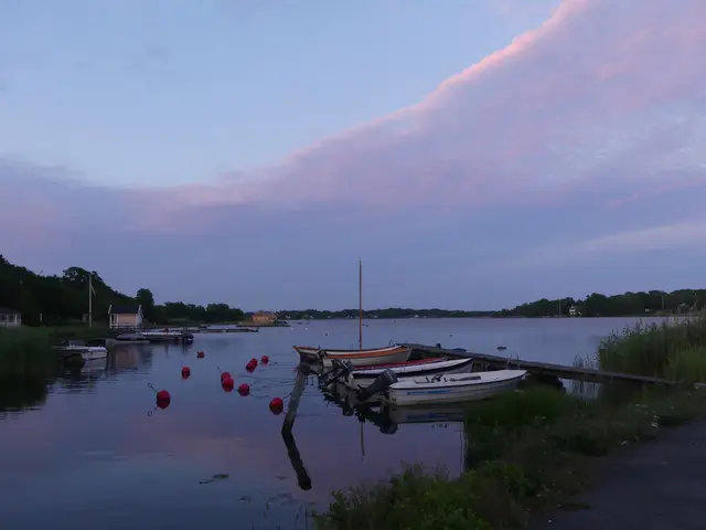 nur ein kurzer Spaziergang
zum Hafen von Ronneby