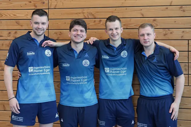 Die erste Tischtennis-Mannschaft des TSV Königsbrunn: Noah Botschen, Angelo Bannout, Florian Lippert, Robert Mann (v.l.n.r.) | Foto: Fred Jakobs