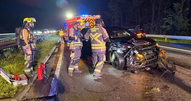 Bilder Feuerwehr Hünxe / Verkehrsunfall auf der BAB 3 – mehrere leicht verletzte Personen