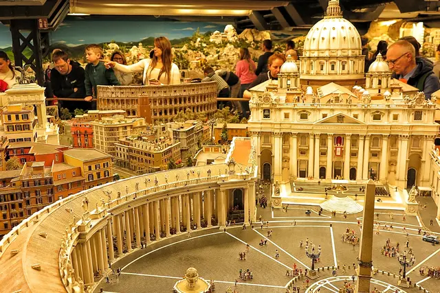  Miniaturwunderland: Der Petersdom