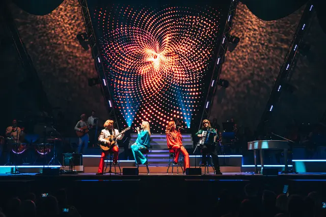 Klassiker wie „Mamma Mia“ und „The Winner Takes It All“ sorgen für pure Nostalgie und lassen Erinnerungen an vergangene Zeiten wieder aufleben. | Foto: Milan Schmalenbach