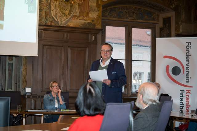 Förderverein Krankenhaus Friedberg e.V - Mitgliederversammlung und Neuwahlen der Vorstandschaft im Friedberger Rathaus - Dr. Hubert Mayer, Geschäftsführer der Kliniken an der Paar | Foto: FSeventfoto