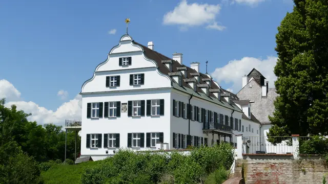 Schloss Scherneck | Foto: Martin – stock.adobe.com