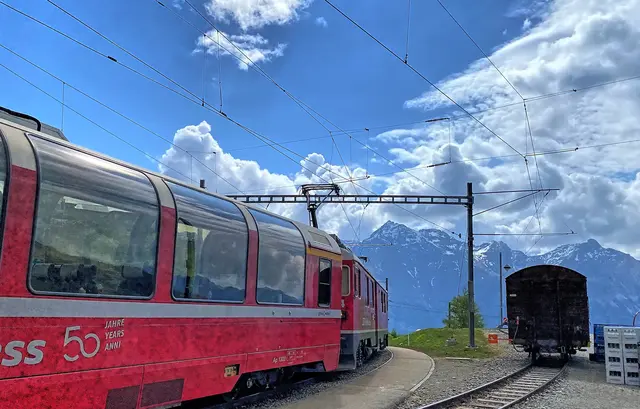 Der Bernina Express | Foto: copyright Margot Klütsch