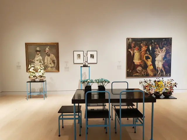 "Tanzen im Chaos" von Victoria Bernds, Blumenbinderei Lehmann, Palastblühen 2026 im Kunstpalast in Düsseldorf