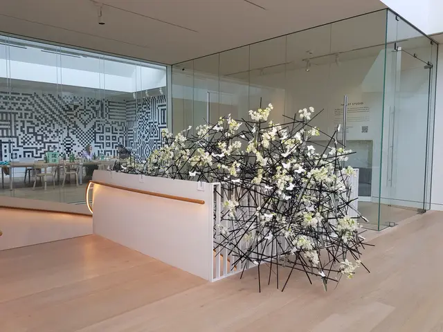 "Stiller Aufstieg" von Victor Breuer - Floristmeister, Palastblühen 2026 im Kunstpalast in Düsseldorf