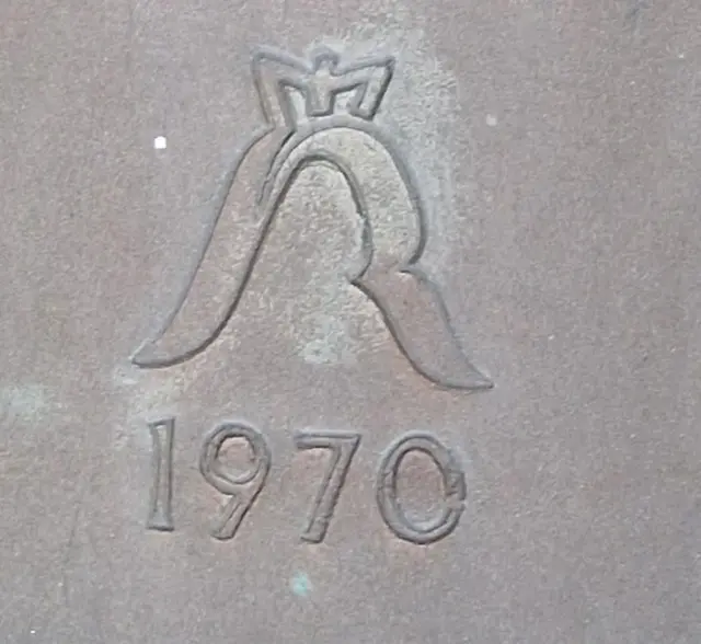 Auf jeder Glocke das Glockengießerzeichen R (Rincker) Gußjahr 1970 