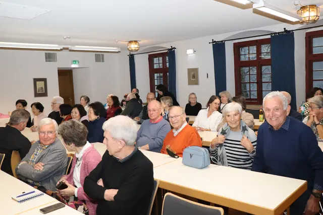 Begeisterte Gäste beim Südkorea Vortrag | Foto: Marianne Stenglein