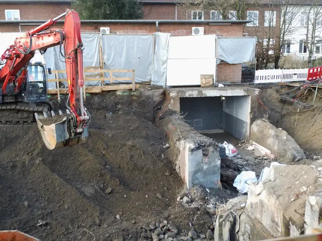 Baustelle Weseler Bahnhof. Abriss der Personenunterführung (zirka hälftiger Teil der Unterführung), die zu den Gleisen führte. | Foto: Siegmund Walter, 14.01.2026, 13:48 Uhr