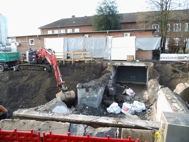 Baustelle Weseler Bahnhof. Abriss der Personenunterführung (zirka hälftiger Teil der Unterführung), die zu den Gleisen führte. | Foto: Siegmund Walter, 14.01.2026, 13:47 Uhr