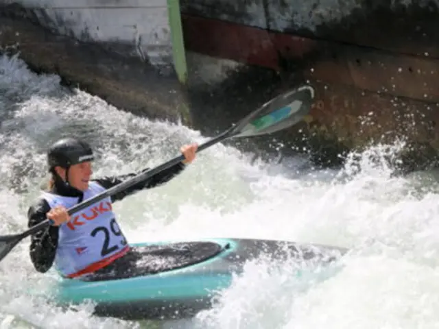 Emily Apel im Kajak Einer | Foto: Marianne Stenglein