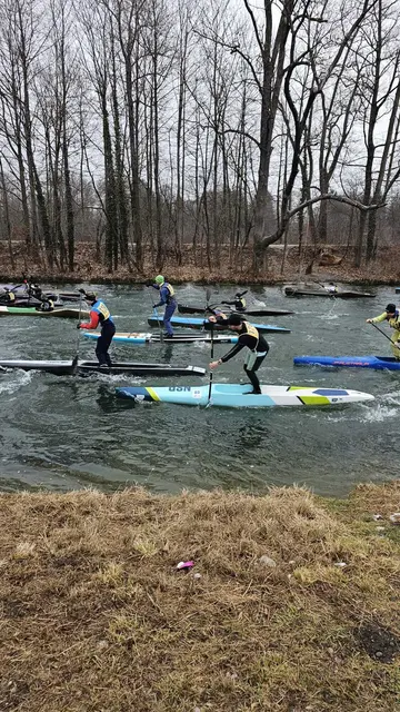 Stand-Up-Paddling am Kuhsee in Augsburg | Foto:  