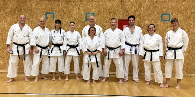 Bildmitte: Anja und Alex Kaufmann, Karatekas aus Slowenien und Kroatien