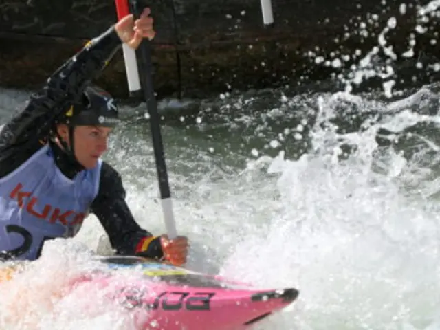 Ricarda Funk im Kajak Einer | Foto: Marianne Stenglein