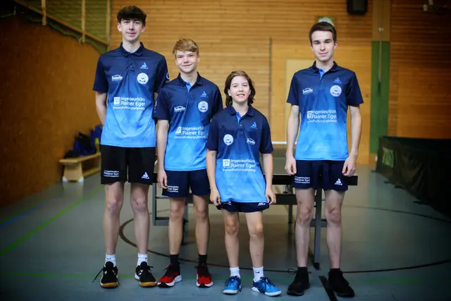 Die Jugend I: Ben Behler, Ben Schwenk, Nico Schurig, Elias Pfeilstetter (v.l.n.r.). Auf dem Bild fehlt Oliver Pietrzak | Foto: Fred Jakobs