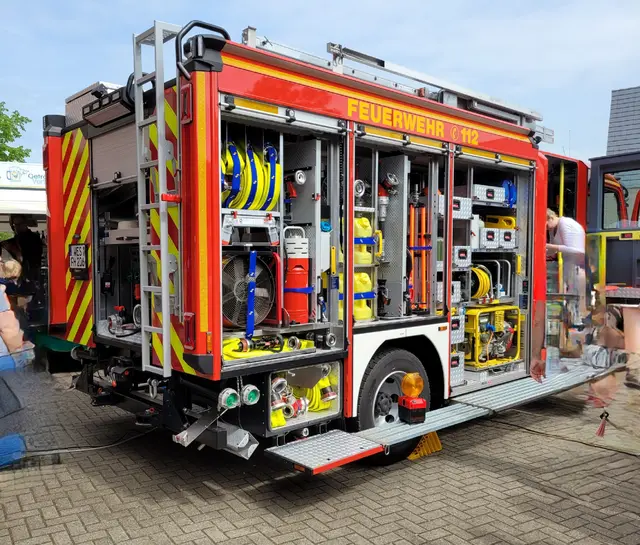 Bild Schepers, Text Polizei Wesel  / Gasexplosion in einem Mehrfamilienhaus sorgt für Sachschaden