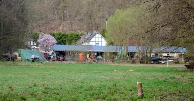 die ehem. Untermühle ist jetzt der Ferienwohnungskomplex   "Hollo die Waldfee"