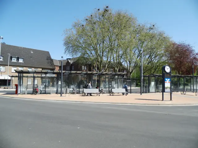 Busbahnhof in Rees | Foto: Siegmund Walter, 21.04.2026, 13:51 Uhr